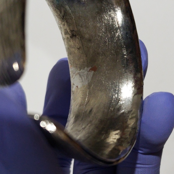 Silver-Tone Textured Cuff Bracelet – Elegant Women’s Statement Fashion Jewelry - Picture 8 of 8